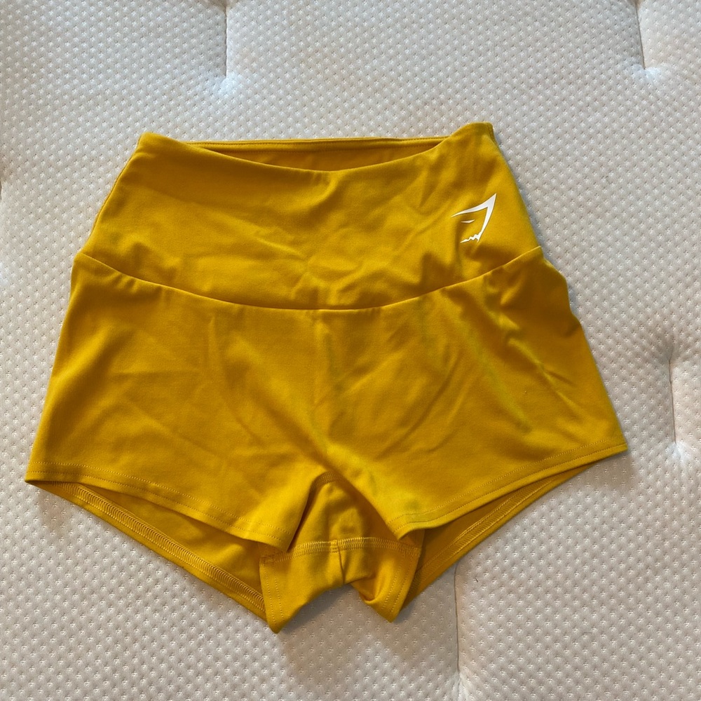 YELLOW GYMSHARK SHORTS
